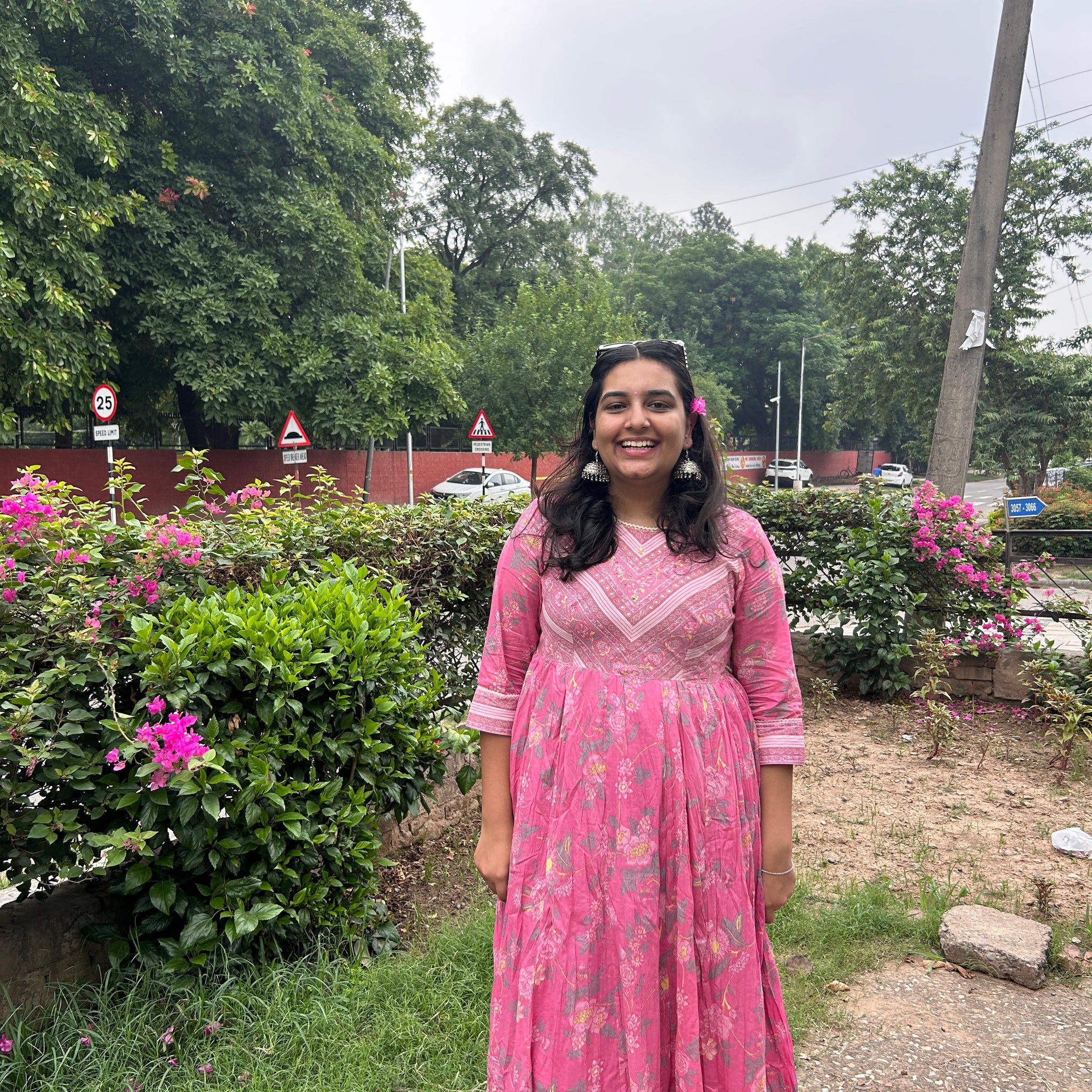 Gulaabi Noor Anarkali